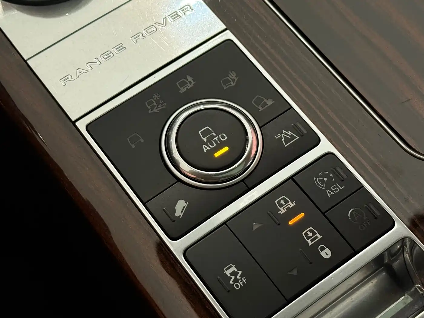 Land Rover Range Rover фото 17