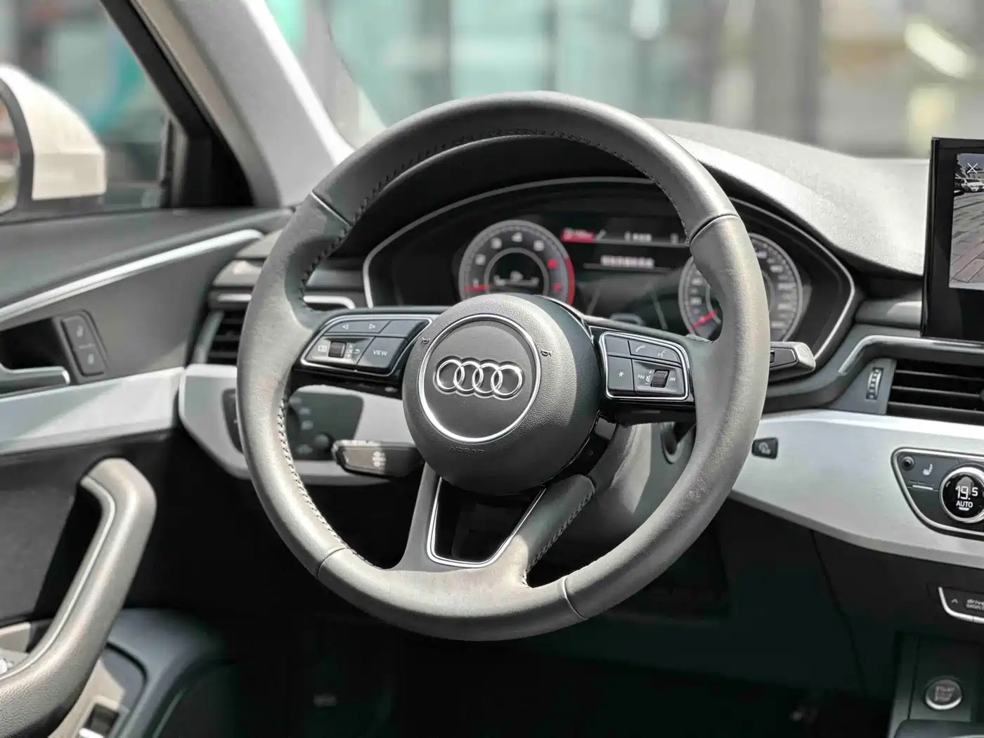 Audi A4L 2020 40 TFSI Luxury Dynamic фото 27