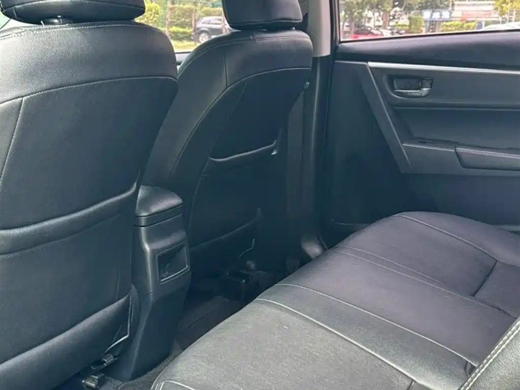 Toyota Corolla 2017 Facelift 1.2T S-CVT GL фото 6