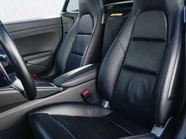Porsche 718 2018 Cayman 2.0T фото 9