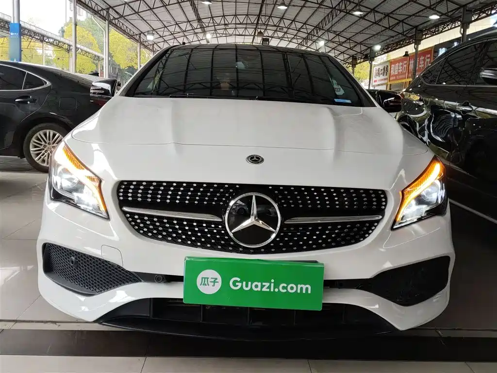 Mercedes-Benz CLA (Import) 2018 CLA 220 4MATIC фото 3