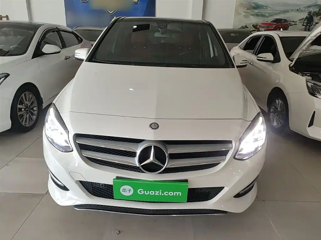 Mercedes-Benz B-Class 2016 B 200 Collector's Edition фото 3