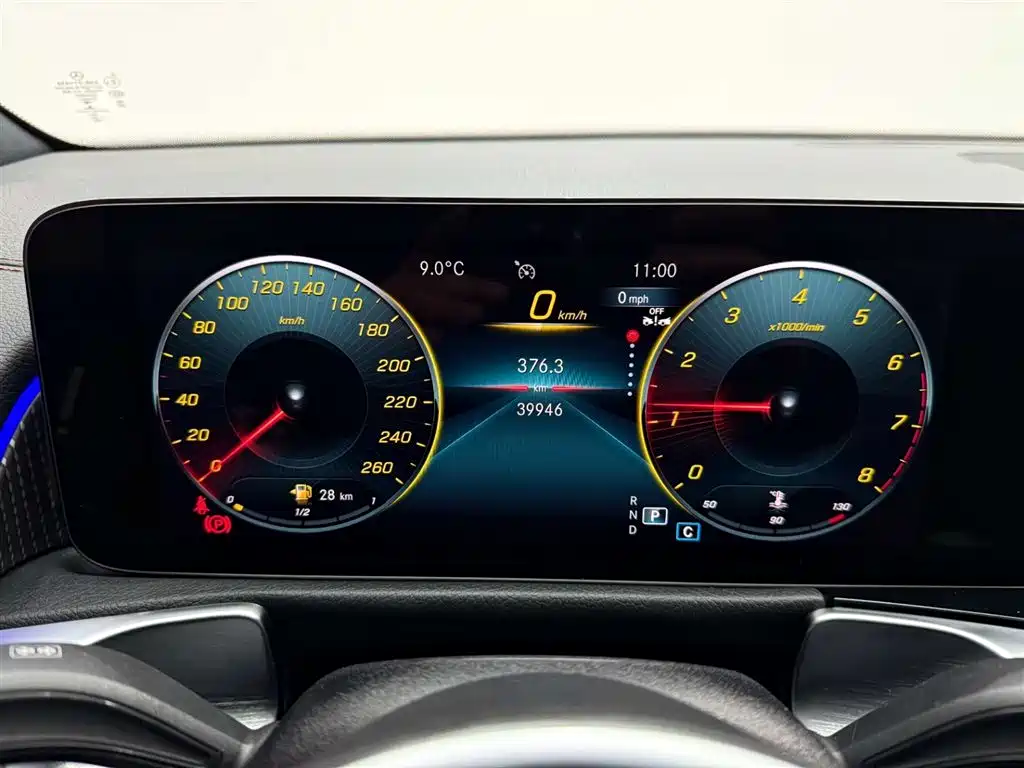 Mercedes-Benz GLB 2023 GLB 220 Style фото 22