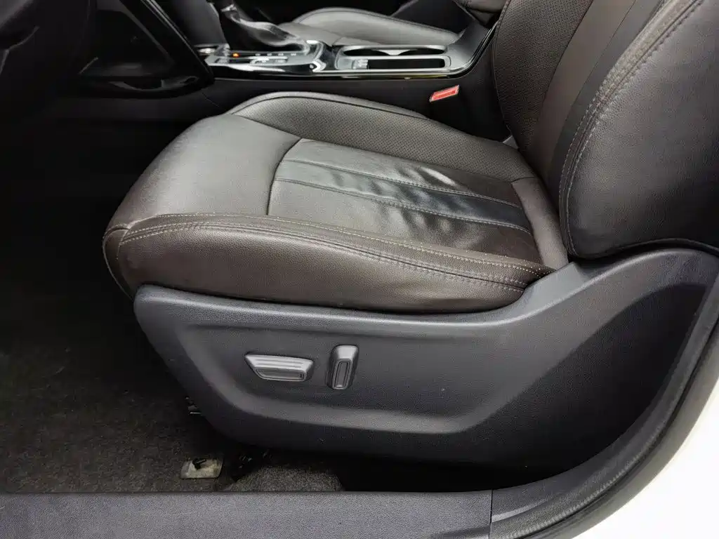 Фото 20 - GAC Trumpchi GS4