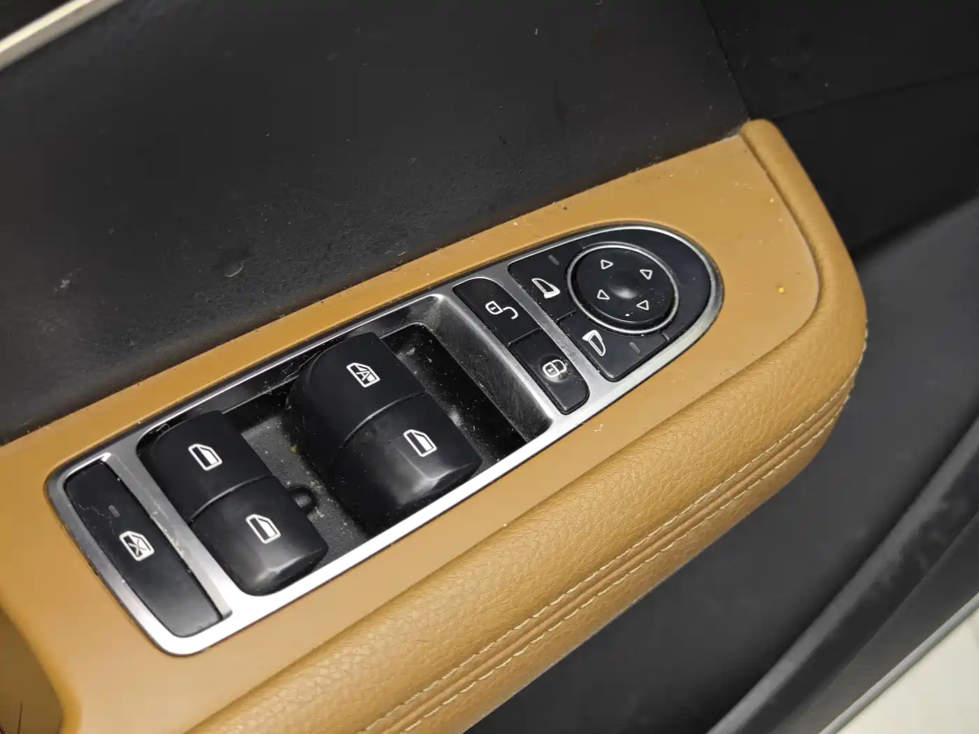 BYD Song MAX 2019 1.5T Auto Smart Connect Dynamic 6-seater China VI фото 9