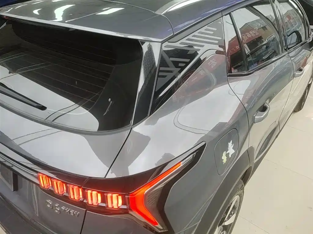 Lynk & Co 06 EM-P 2020 PHEV Plus фото 5