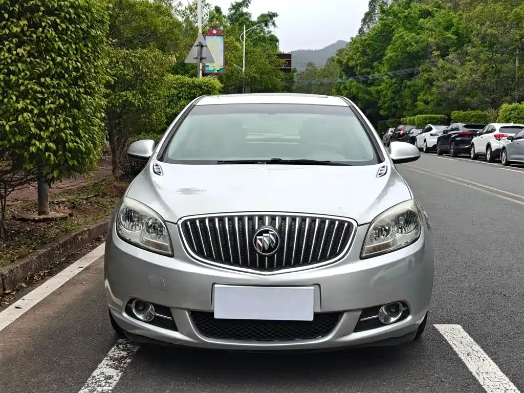 Buick Excelle 2010 GT 1.6L Automatic Fashion Edition фото 2