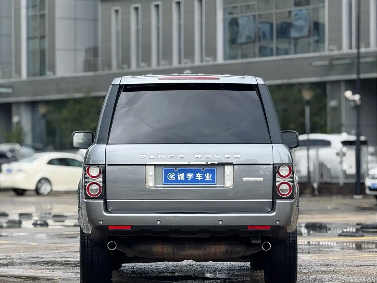 Land Rover Range Rover 2012 5.0 SC V8 фото 22