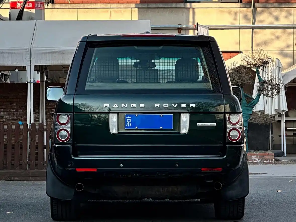 Land Rover Range Rover 2011 5.0 SC V8 фото 8