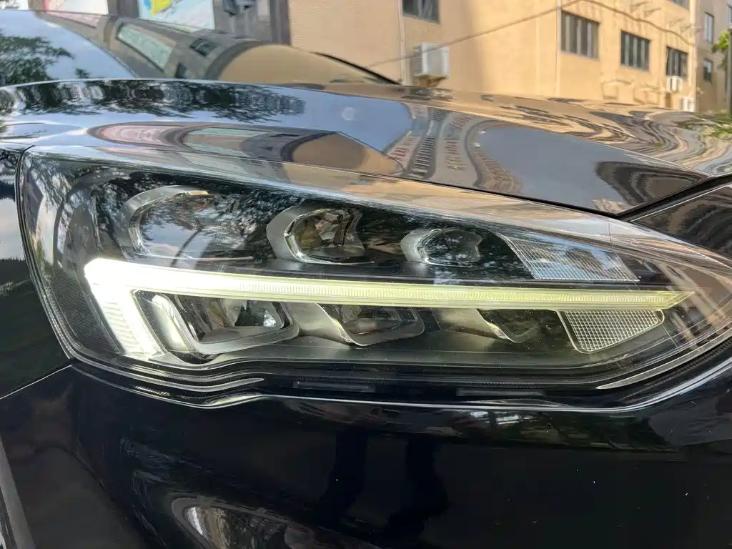 Фото 7 - Ford Focus