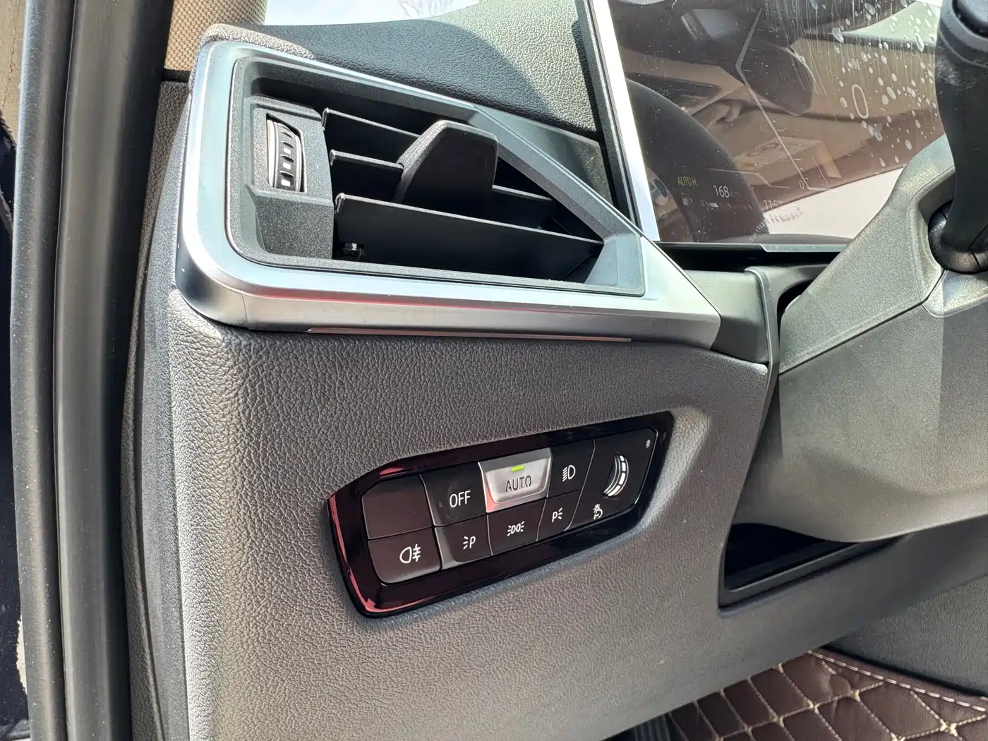 BMW 3 Series 2024 325Li M Sport Shadowline Package фото 20