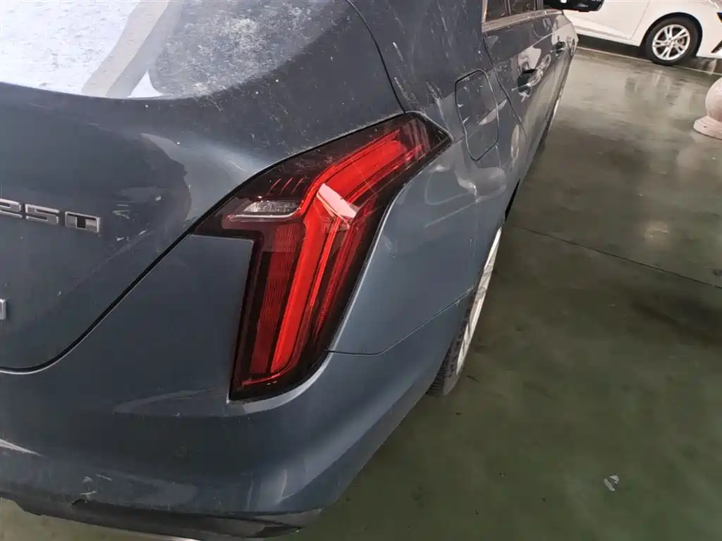 CADILLAC CT4