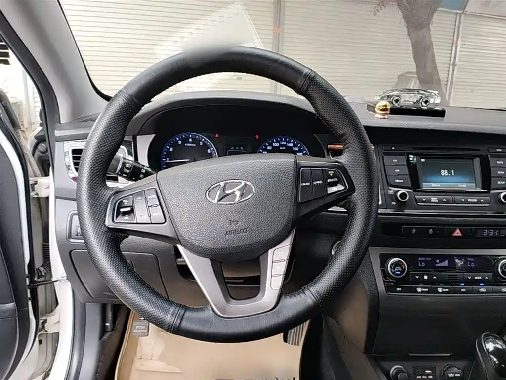 Hyundai Mistra 2014 1.8L Auto Smart GLS фото 11