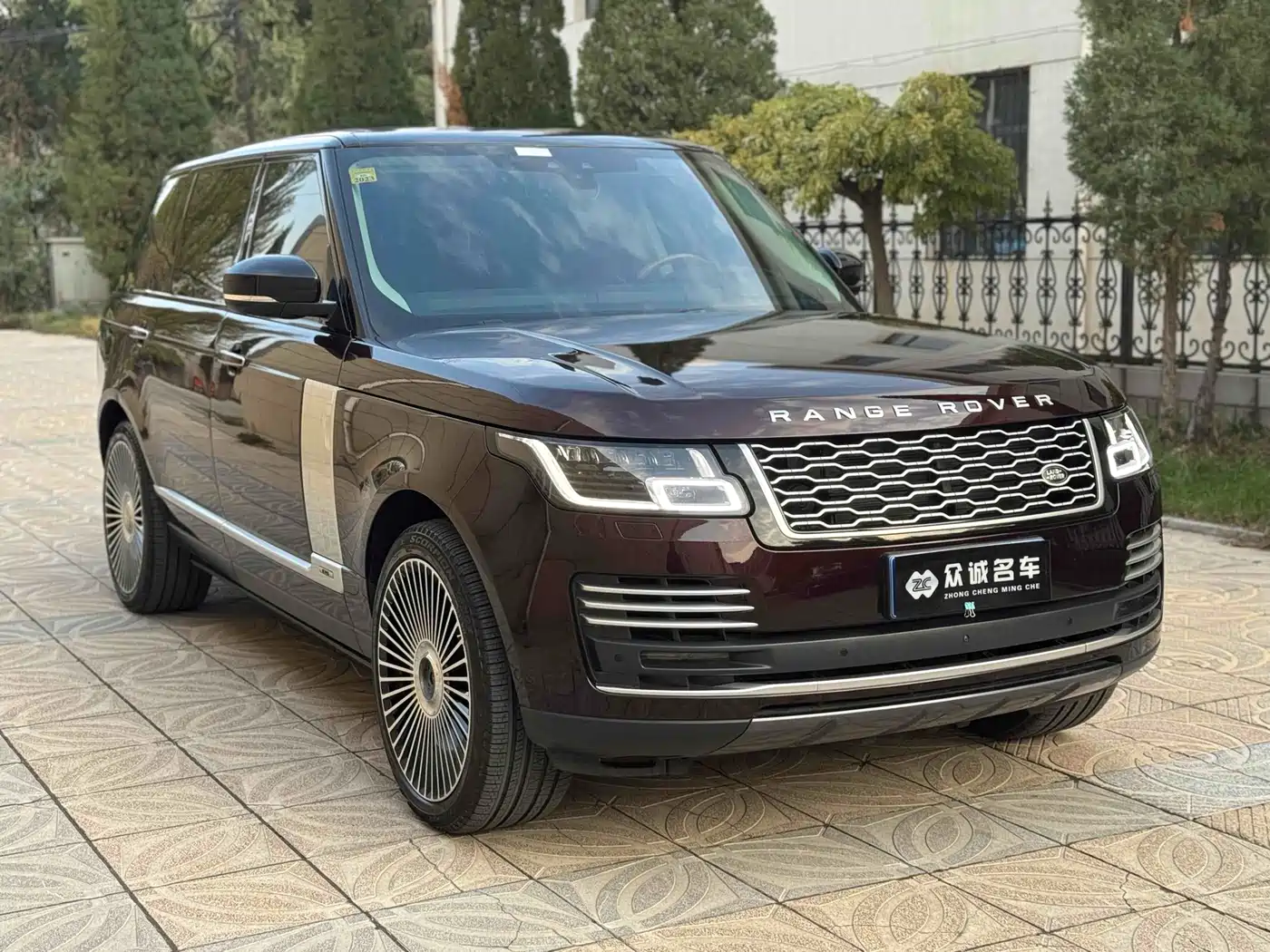 LAND ROVER RANGE ROVER