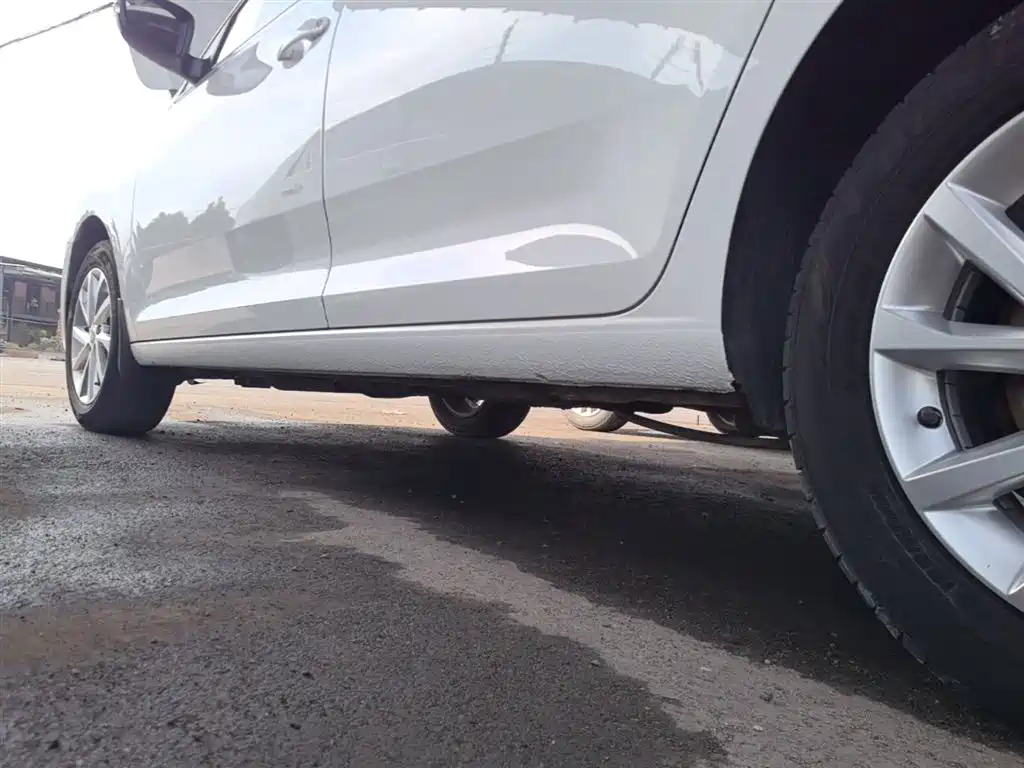 Škoda Rapid 2020 1.5L Manual Standard фото 22