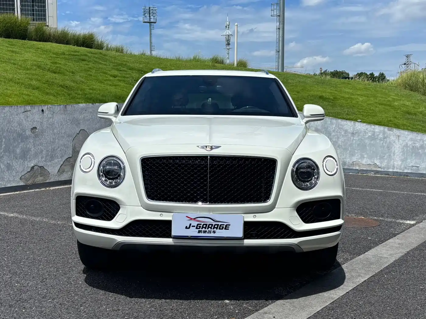Bentley Bentayga 2018 — пригон из Китая