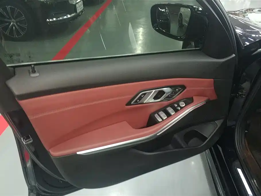 BMW 3 Series 2024 325i M Sport Package фото 7