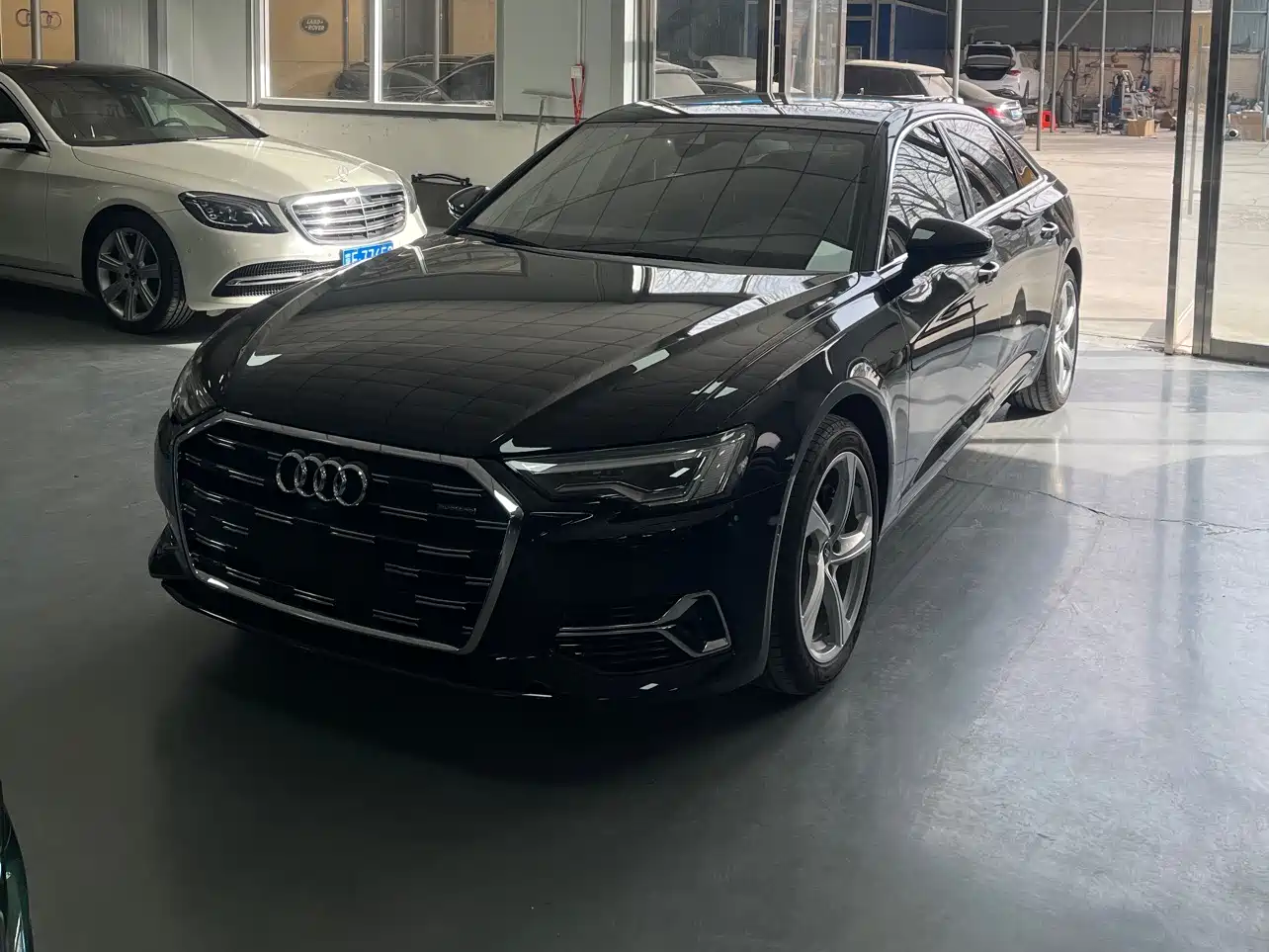 Audi A6L 2024 45 TFSI quattro Premium Elegance фото 3
