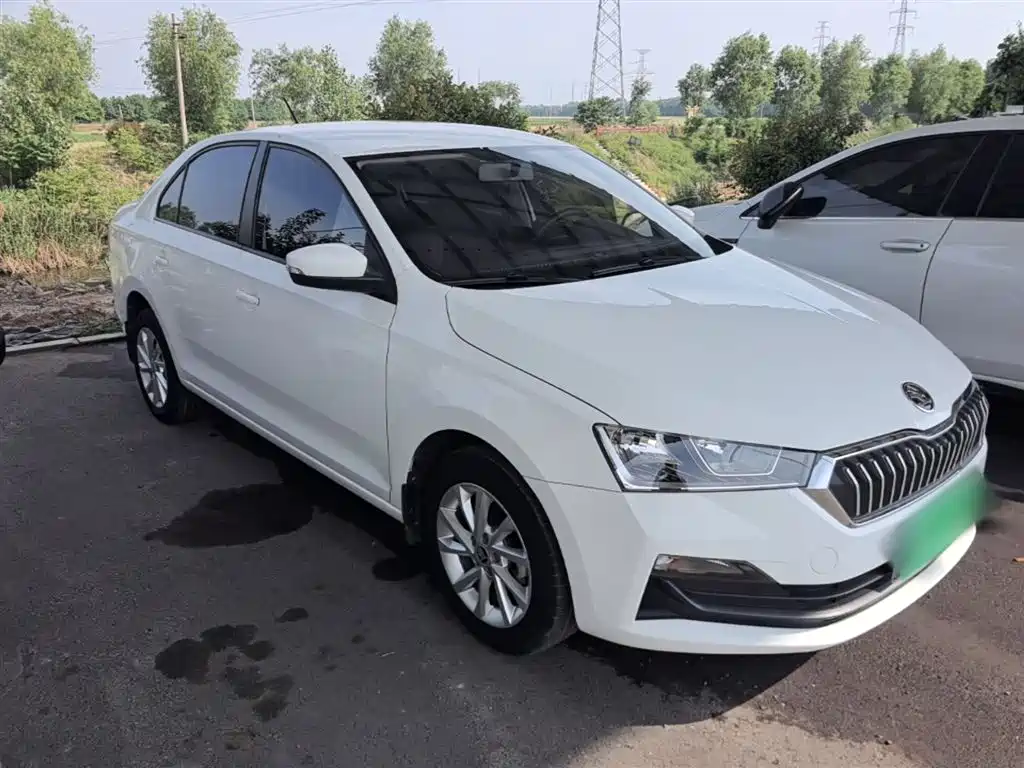 Škoda Rapid 2020 1.5L Manual Standard фото 4