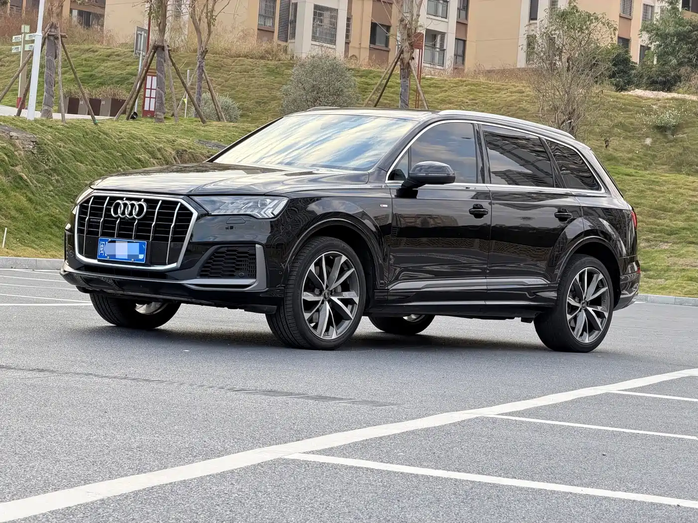 AUDI Q7