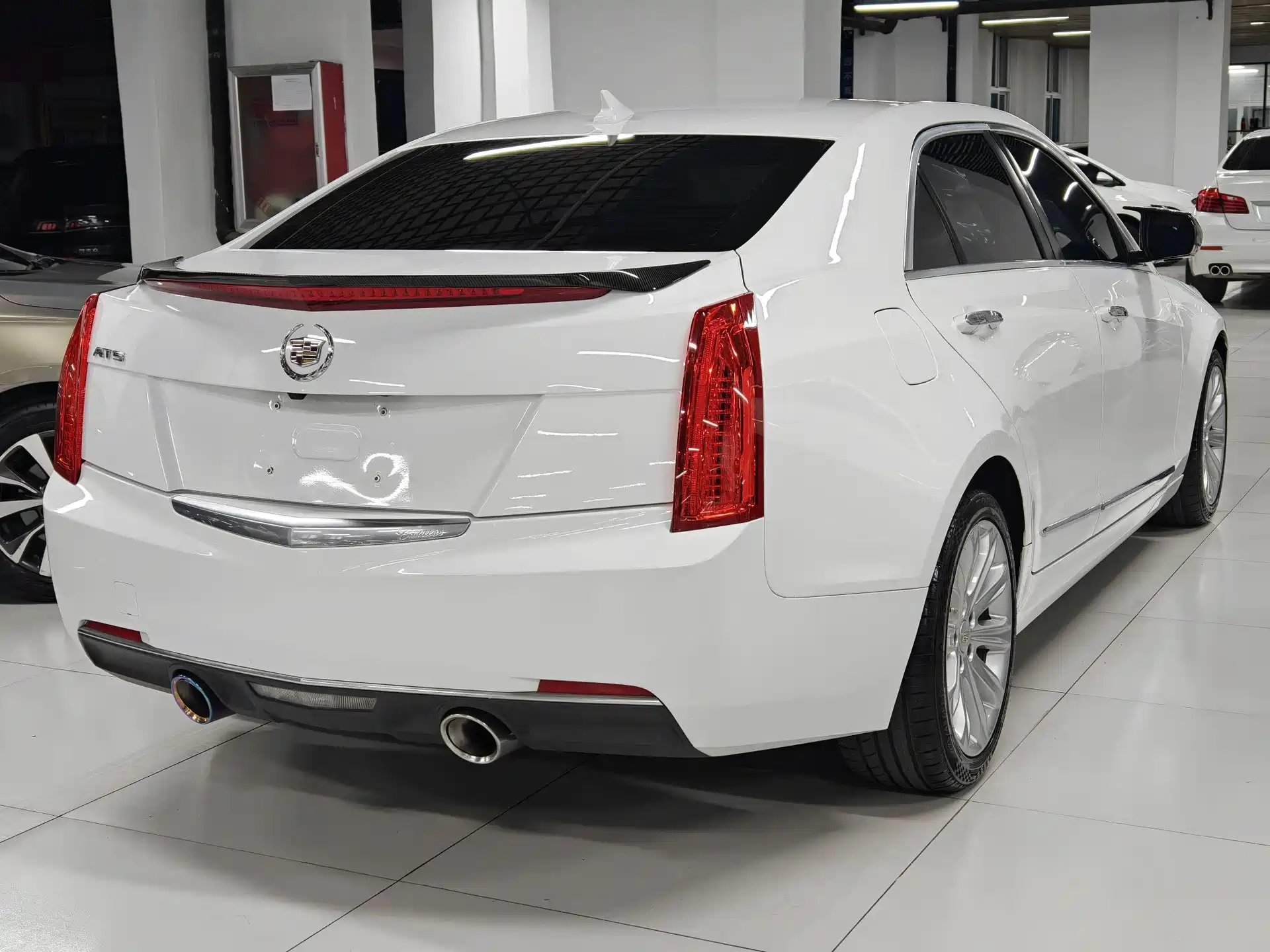 Photo 4 - Cadillac ATS-L
