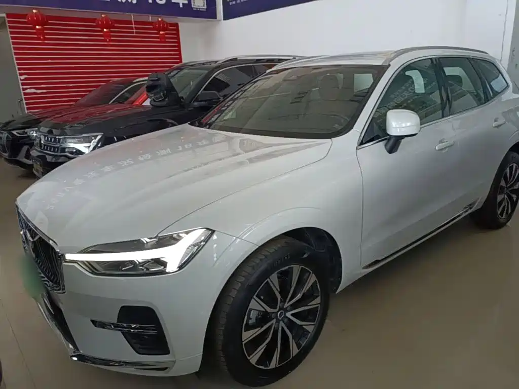 Фото 2 - Volvo XC60