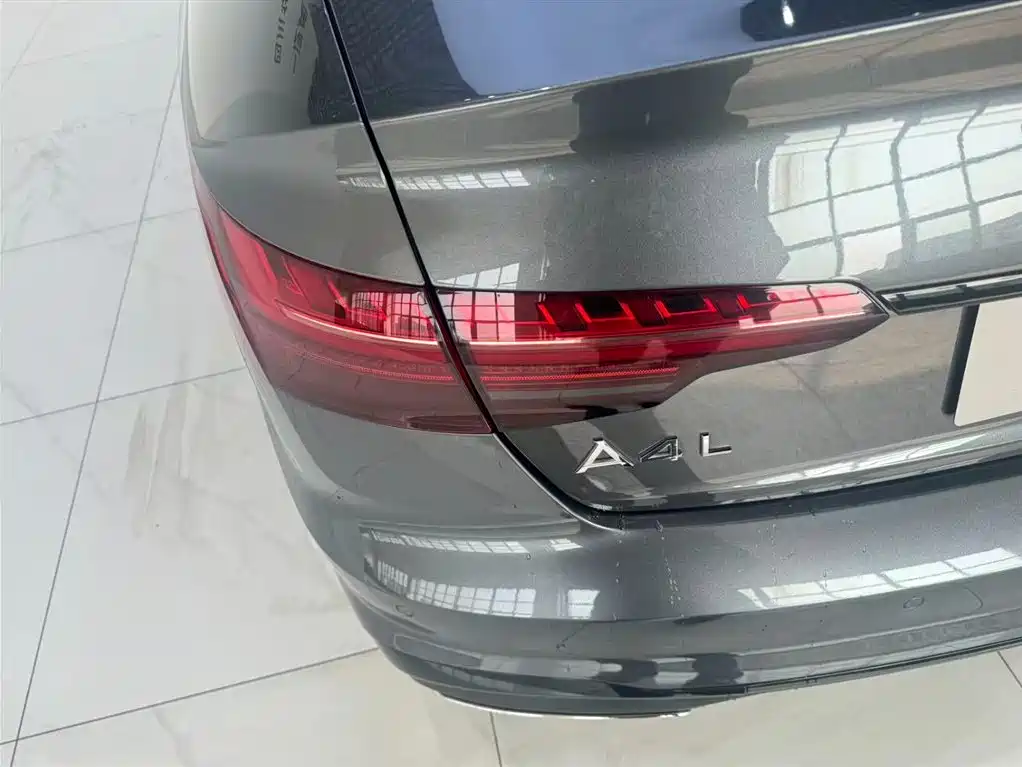 Audi A4L 2022 40 TFSI Luxury Dynamic фото 13
