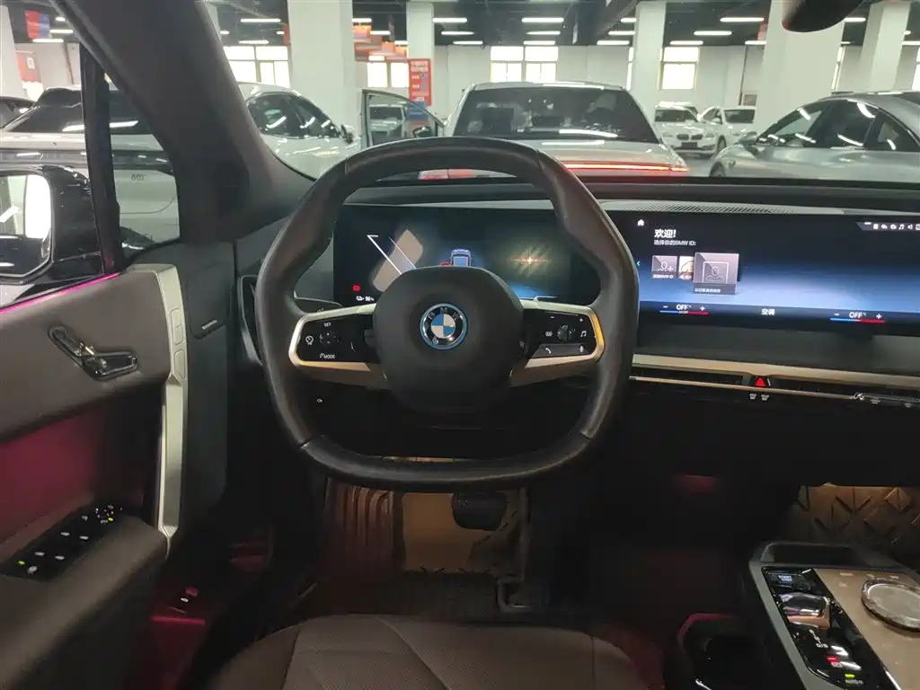 BMW iX 2022 xDrive40 фото 7