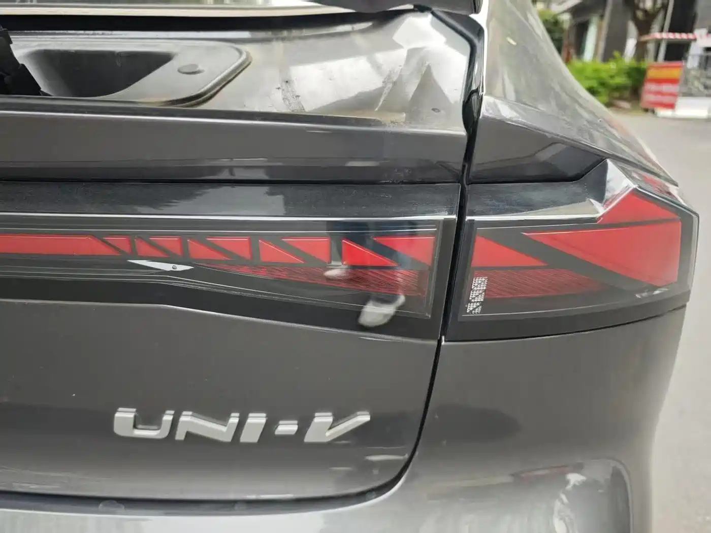 CHANGAN UNI-V