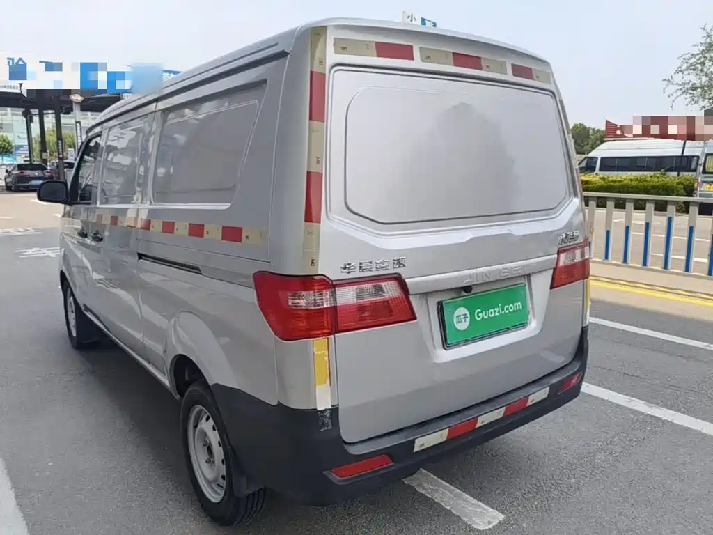 Jinbei Little Sea Lion X30 2023 2023 1.5L Super Comfort Van 2/5 Seats Non-AC SWC15M
