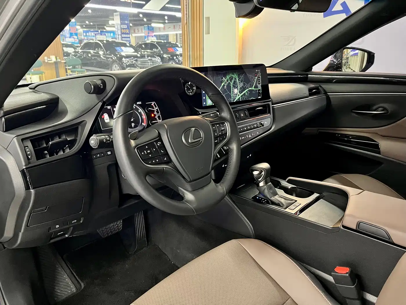 Lexus ES 2023 200 Excellence Edition фото 8