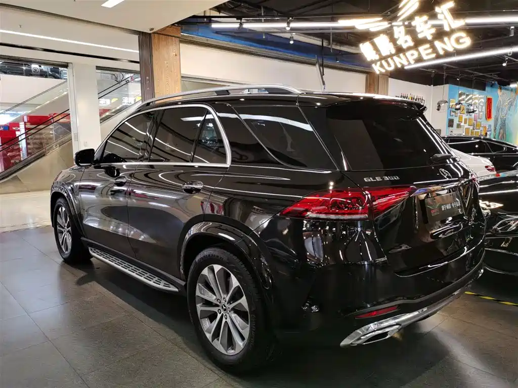 Mercedes-Benz GLE 2023 GLE 350 4MATIC Fashion фото 3