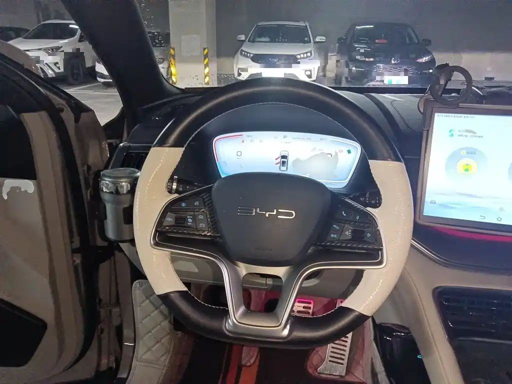 BYD Song PLUS PHEV 2023 Champion Edition DM-i 150KM Flagship PLUS фото 7