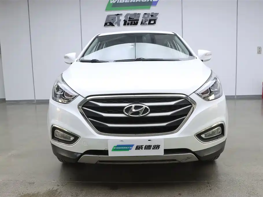 Hyundai Beijing Hyundai ix35 2015 2.0L Automatic 2WD Comfort China V фото 2