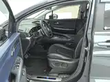Photo 9 - Hyundai Custo
