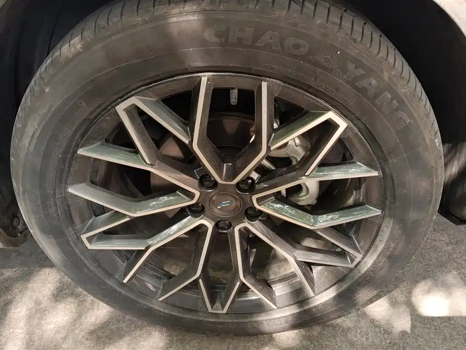 CHANGAN CHANGAN AUCHAN Z6 NEW ENERGY