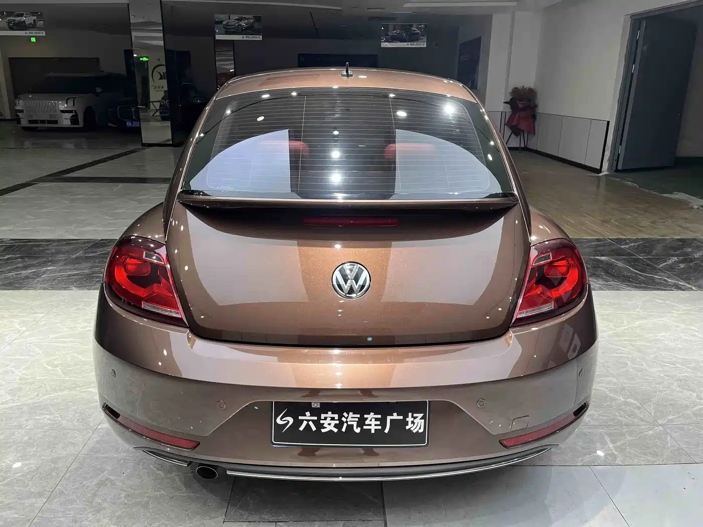Volkswagen Beetle 2017 180TSI Enjoy фото 4