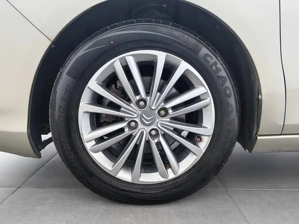 Photo 17 - Citroën C4L