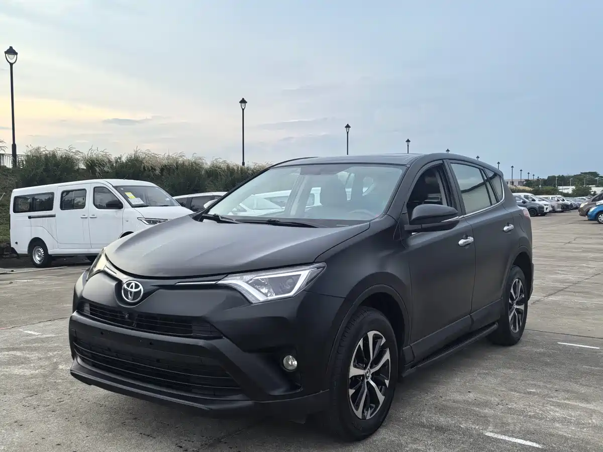 Toyota RAV4 Rongfang 2016 2.0L CVT 2WD Trend (China V)