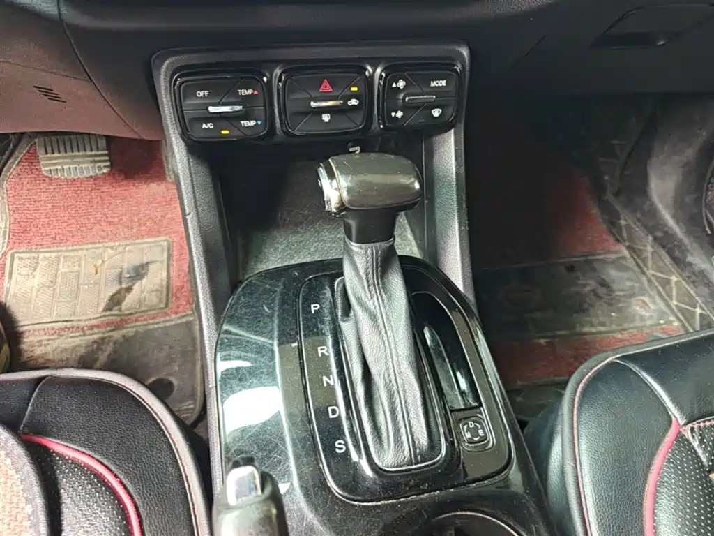 GAC Trumpchi Trumpchi GS3 2017 150N Automatic Elite фото 14