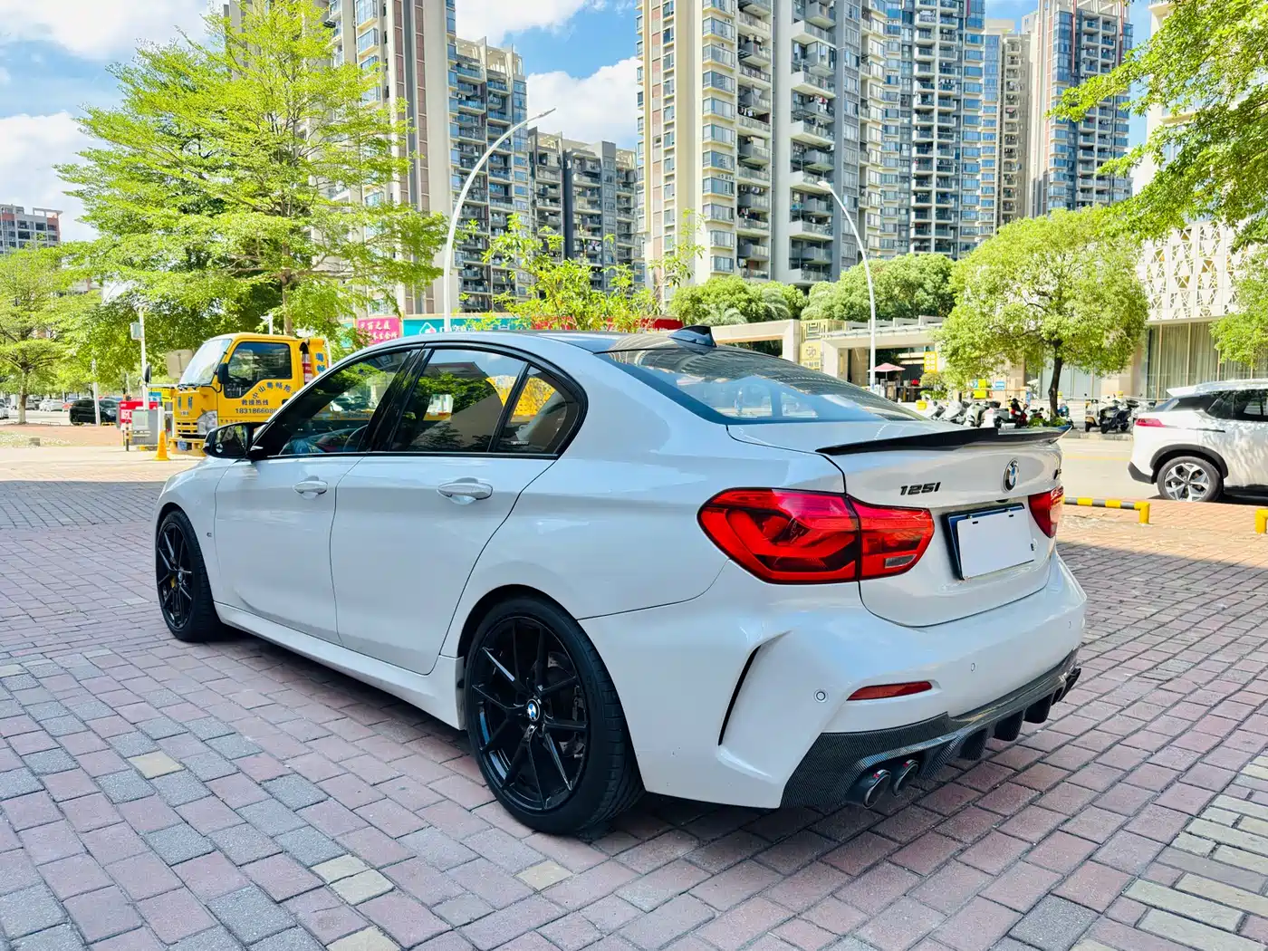 BMW 1 Series 2020 Model 125i Leading M Sport Package фото 17