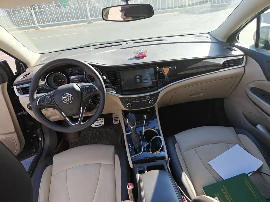 Photo 5 - Buick Verano