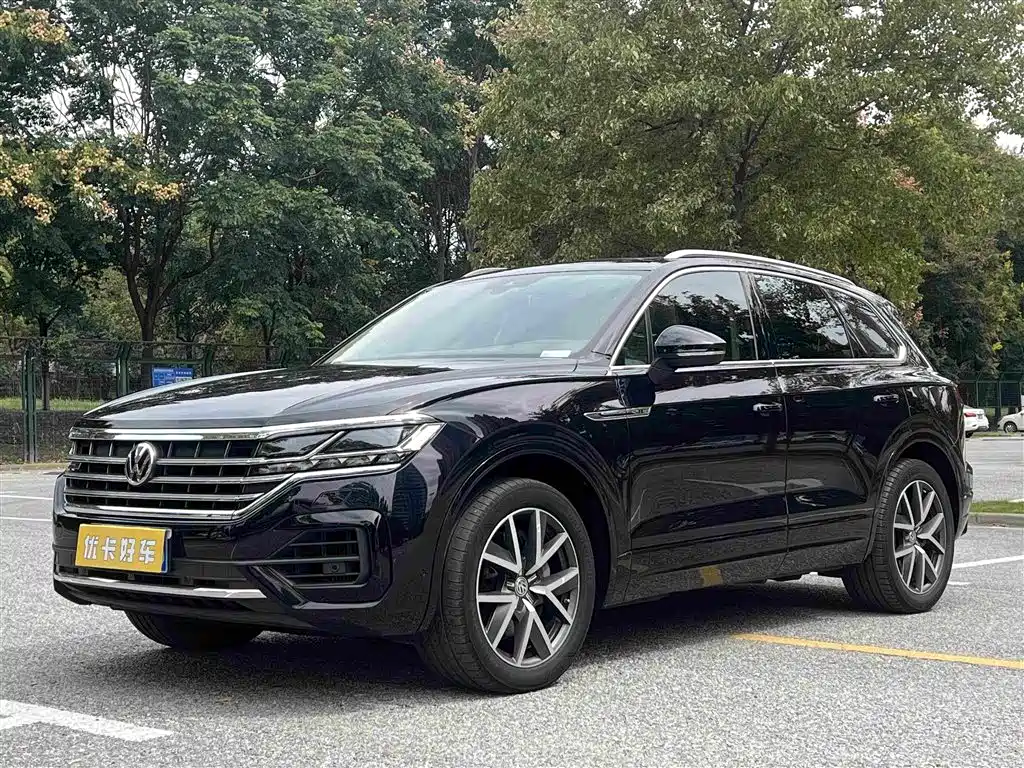 Volkswagen Touareg 2022 2021 3.0TSI R-Line Classic Sport Package
