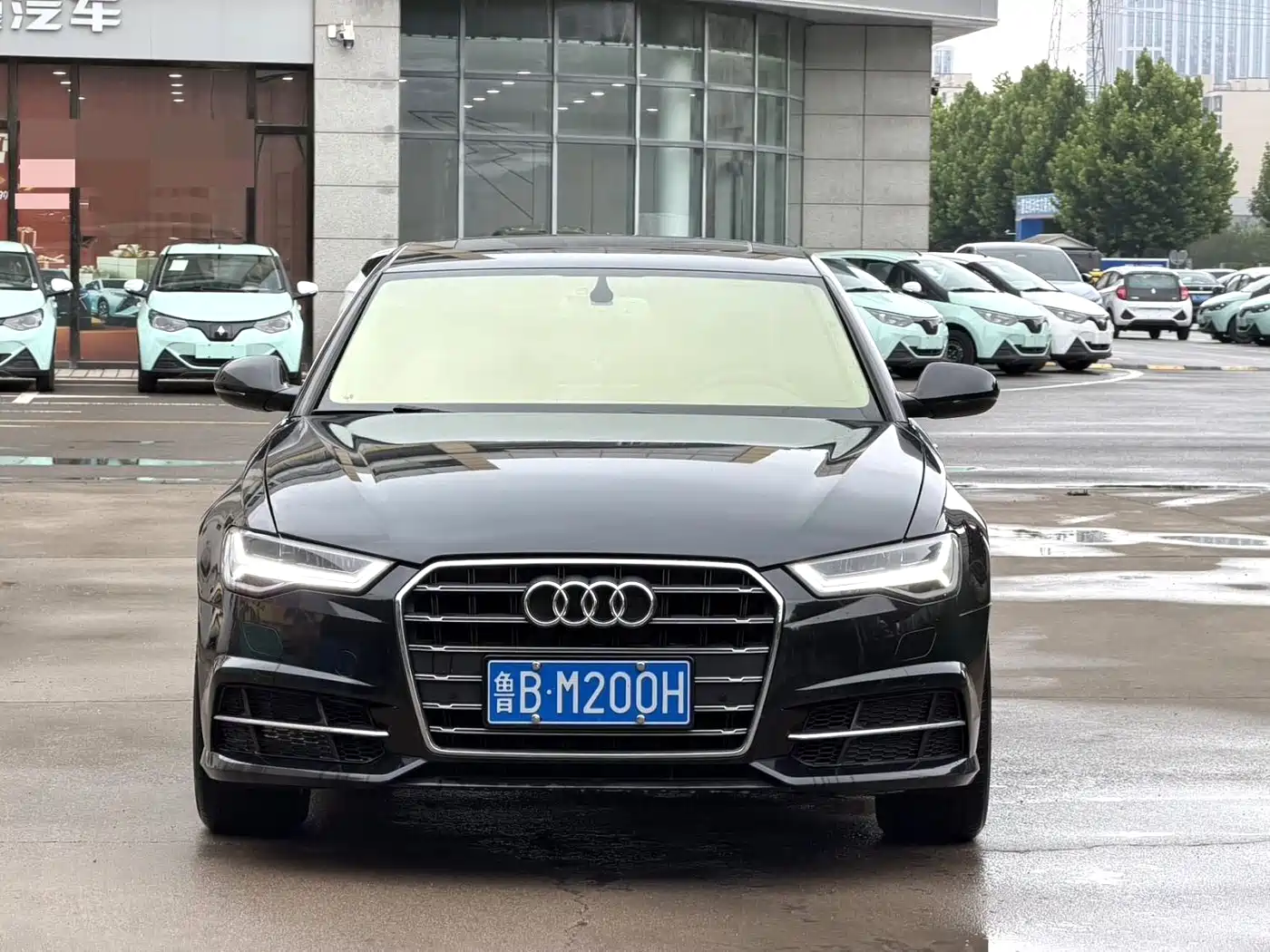 Photo 2 - Audi A6L