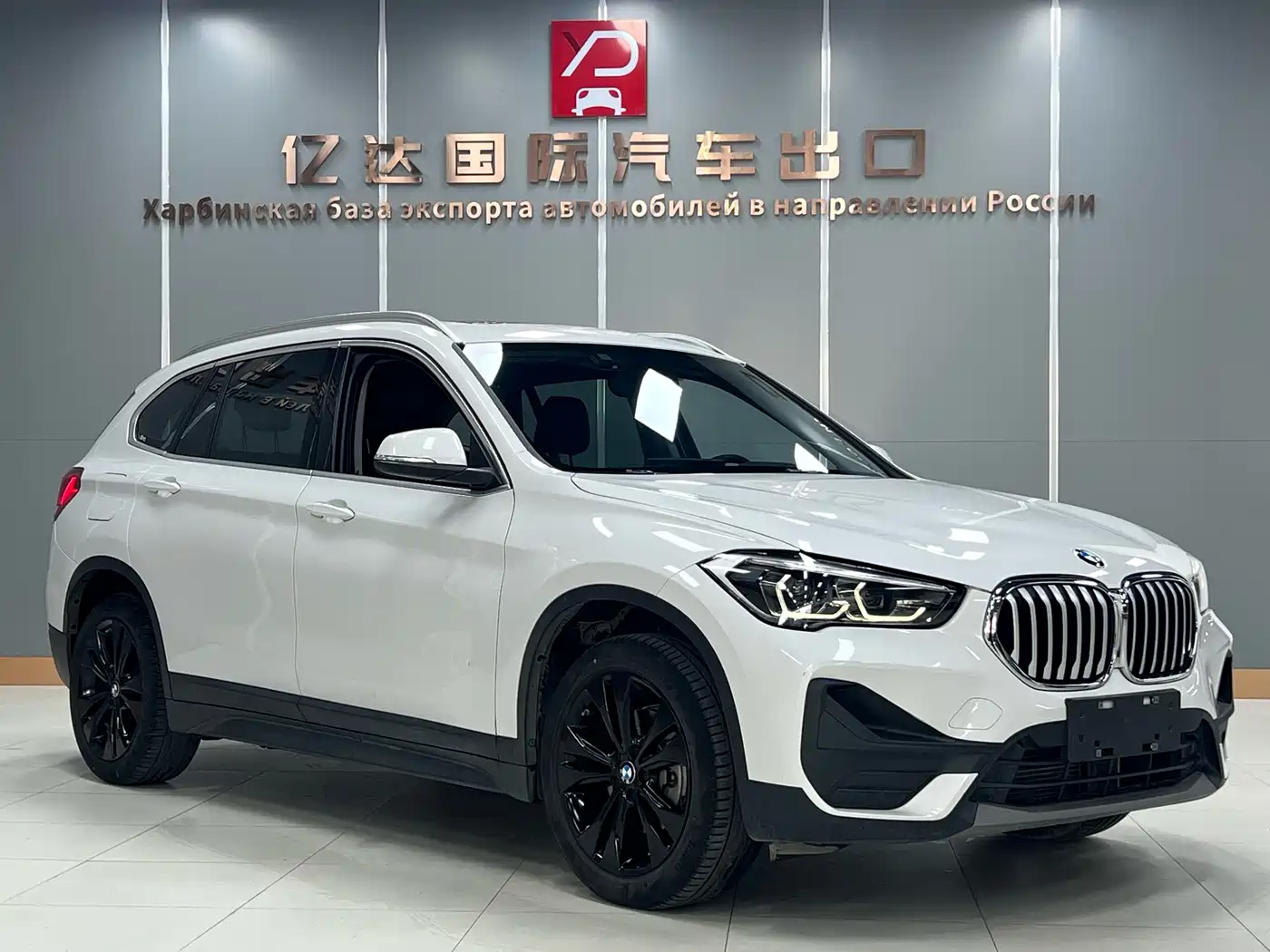 BMW X1 2021 Facelift sDrive20Li Fashion фото 2