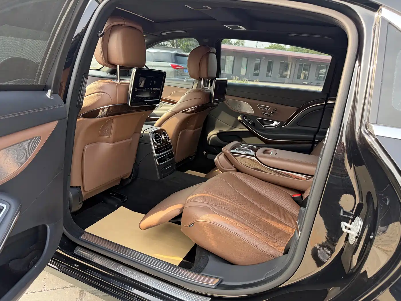 Mercedes-Benz Maybach S-Class 2015 S 400 4MATIC фото 15