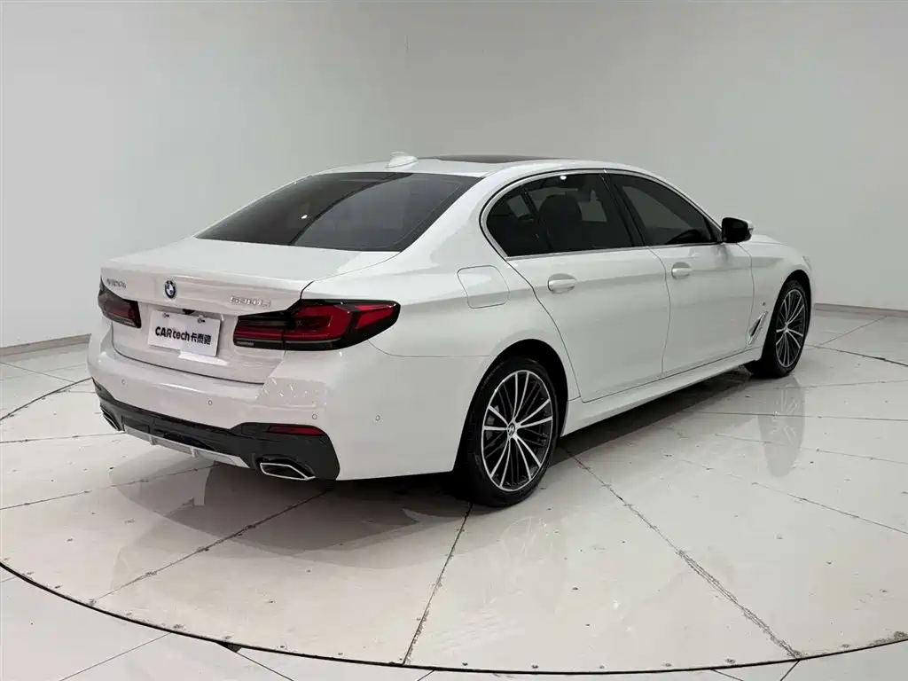 BMW 5 Series 2022 Facelift 530Li Leading M Sport Package фото 8