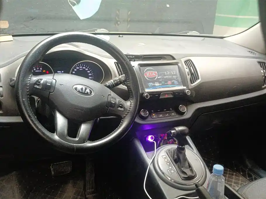 Kia Sportage 2015 2.0L Automatic 2WD GL фото 12