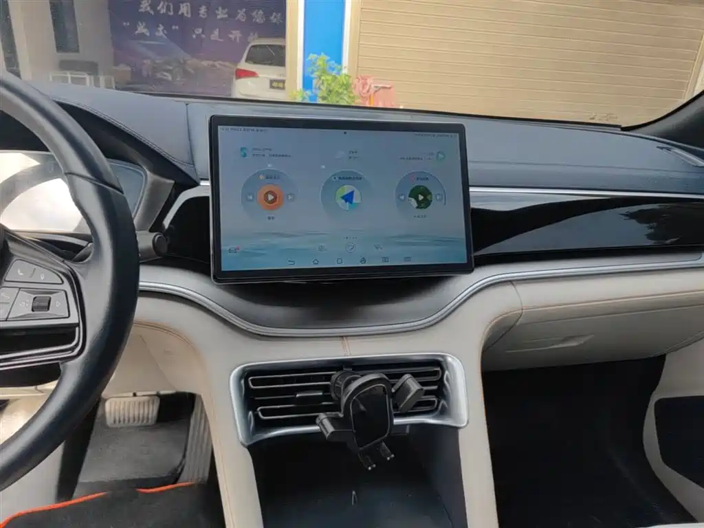 BYD Song PLUS PHEV 2023 Champion Edition DM-i 110KM Flagship фото 13