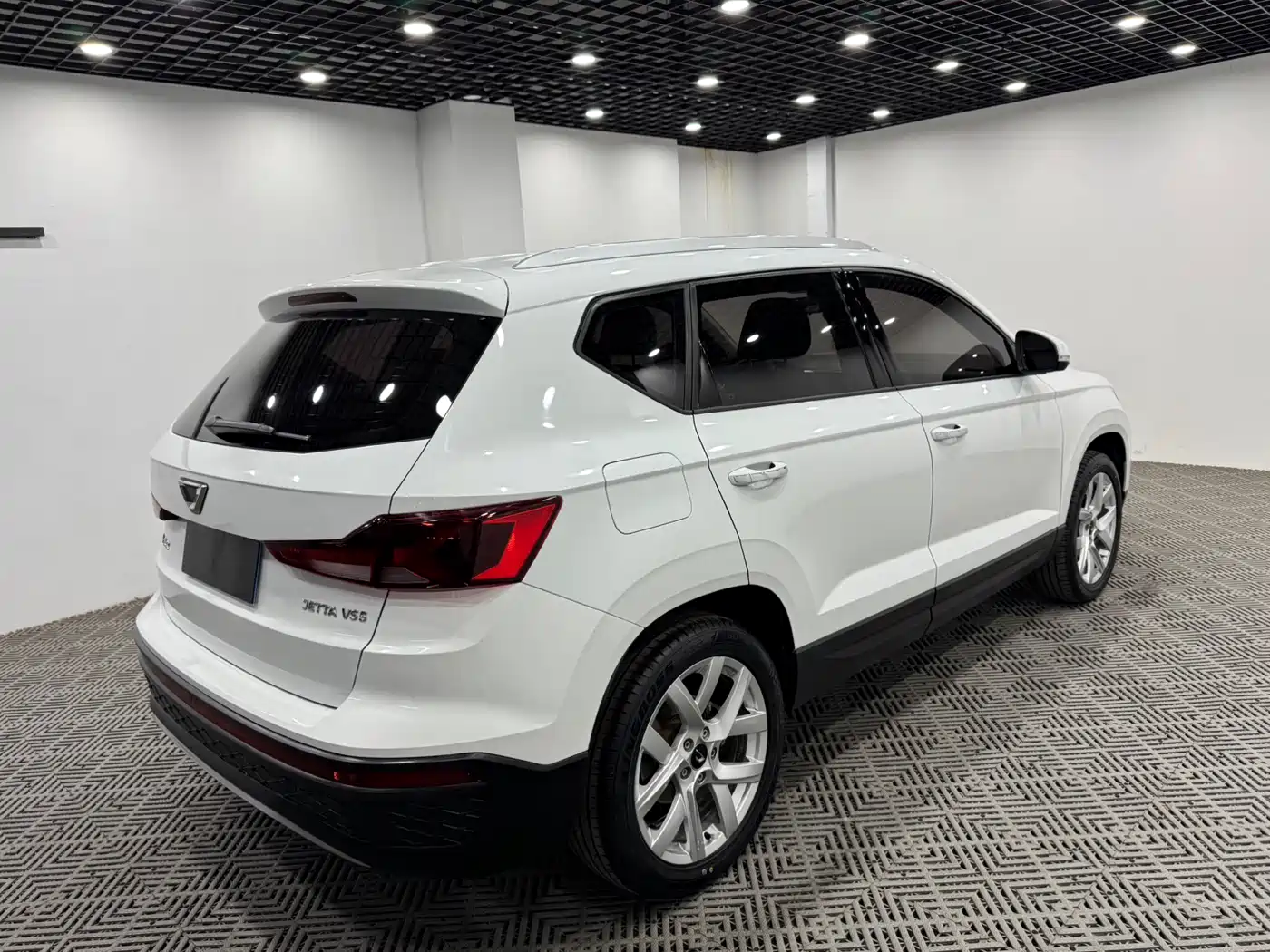 JETTA VS5
